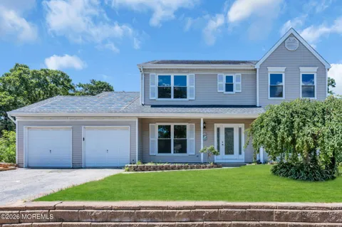 5 Buxton Court