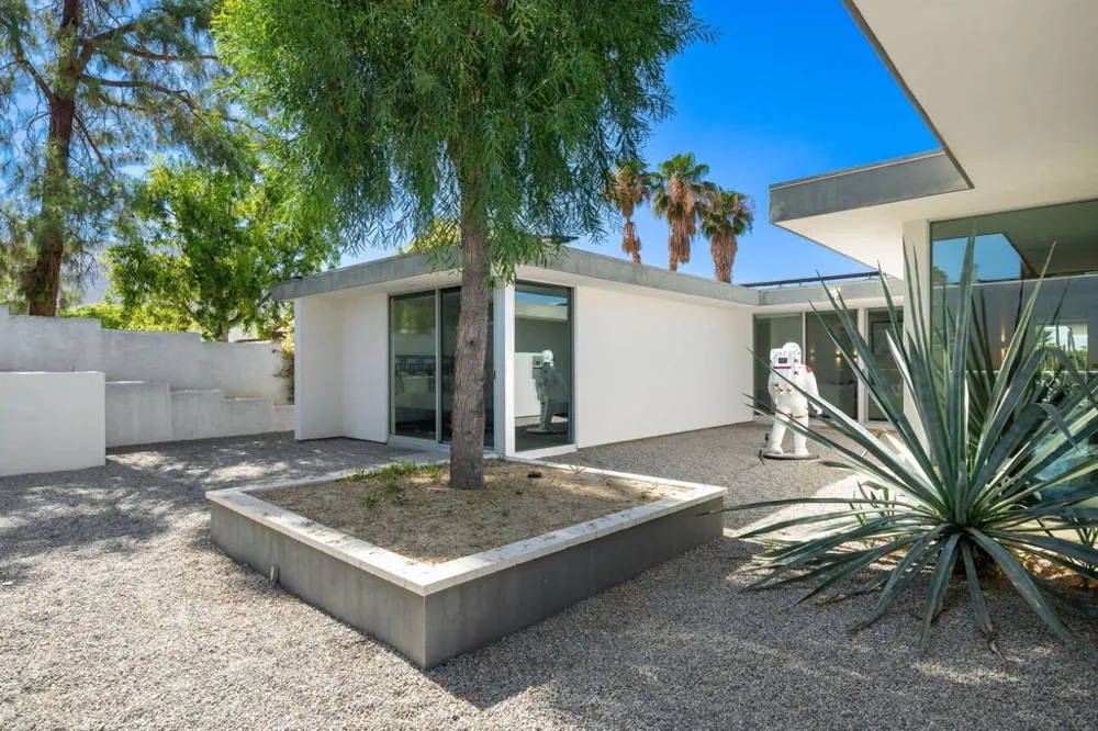 72975 Willow Street Palm Desert, CA 92260