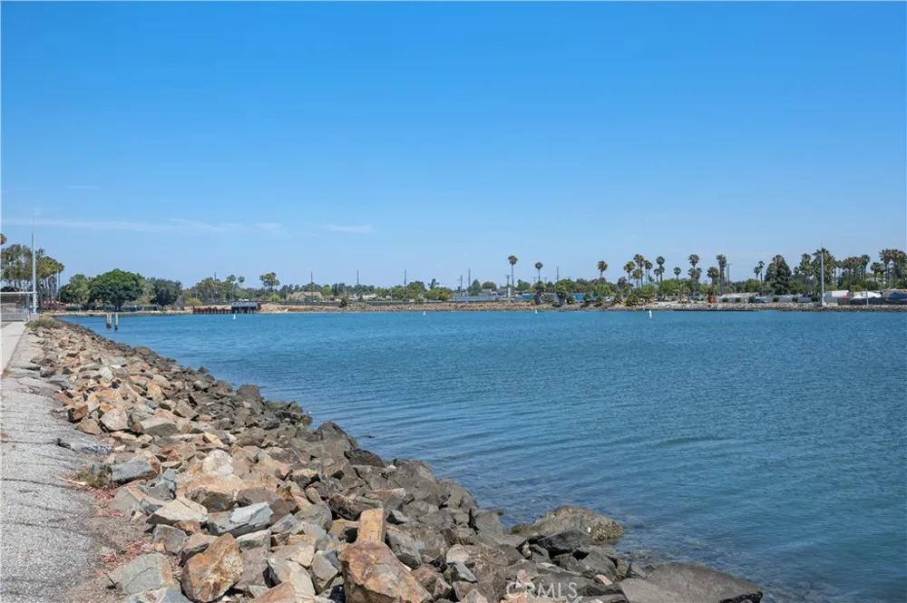5273 E Appian Long Beach, CA 90803