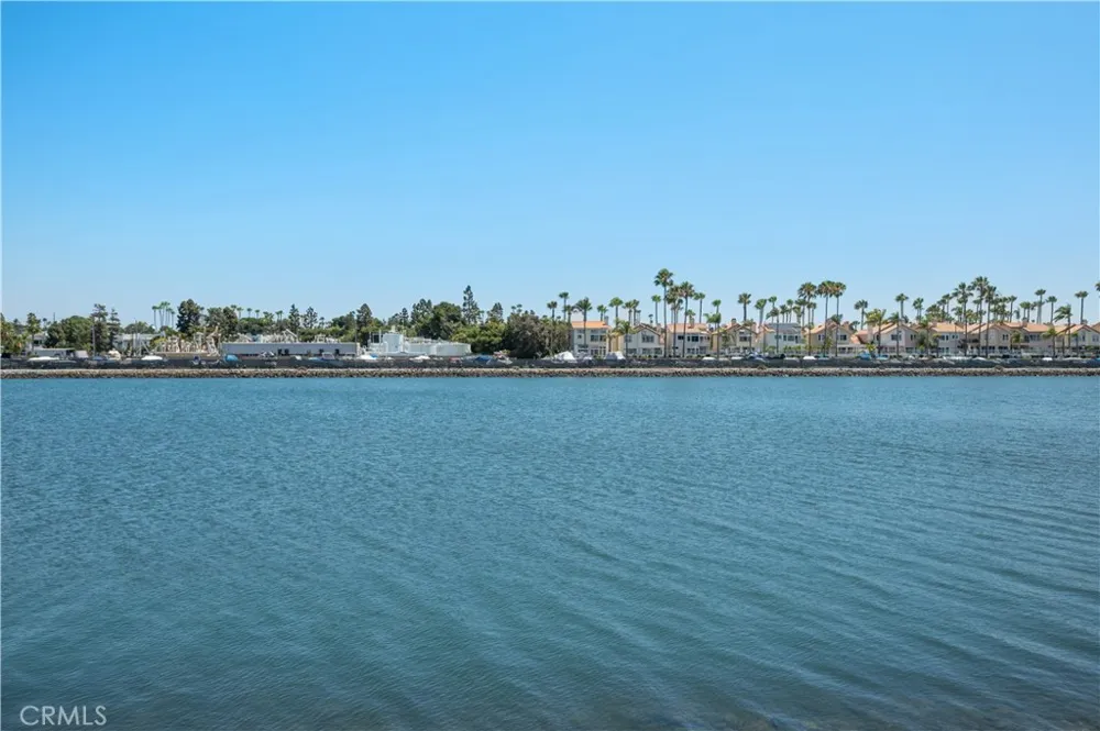 5273 E Appian Long Beach, CA 90803