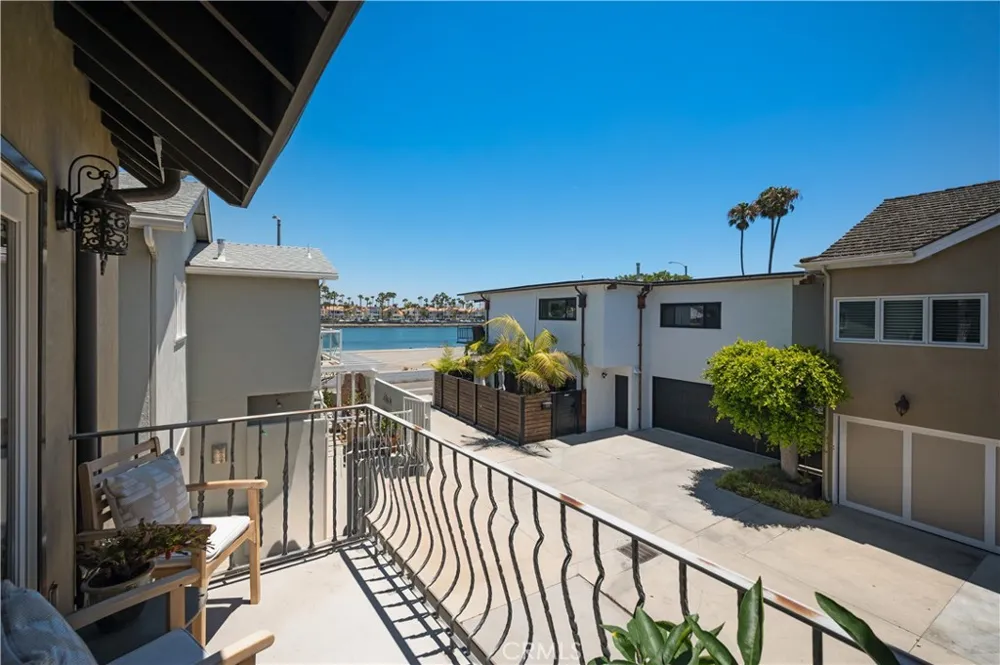 5273 E Appian Long Beach, CA 90803
