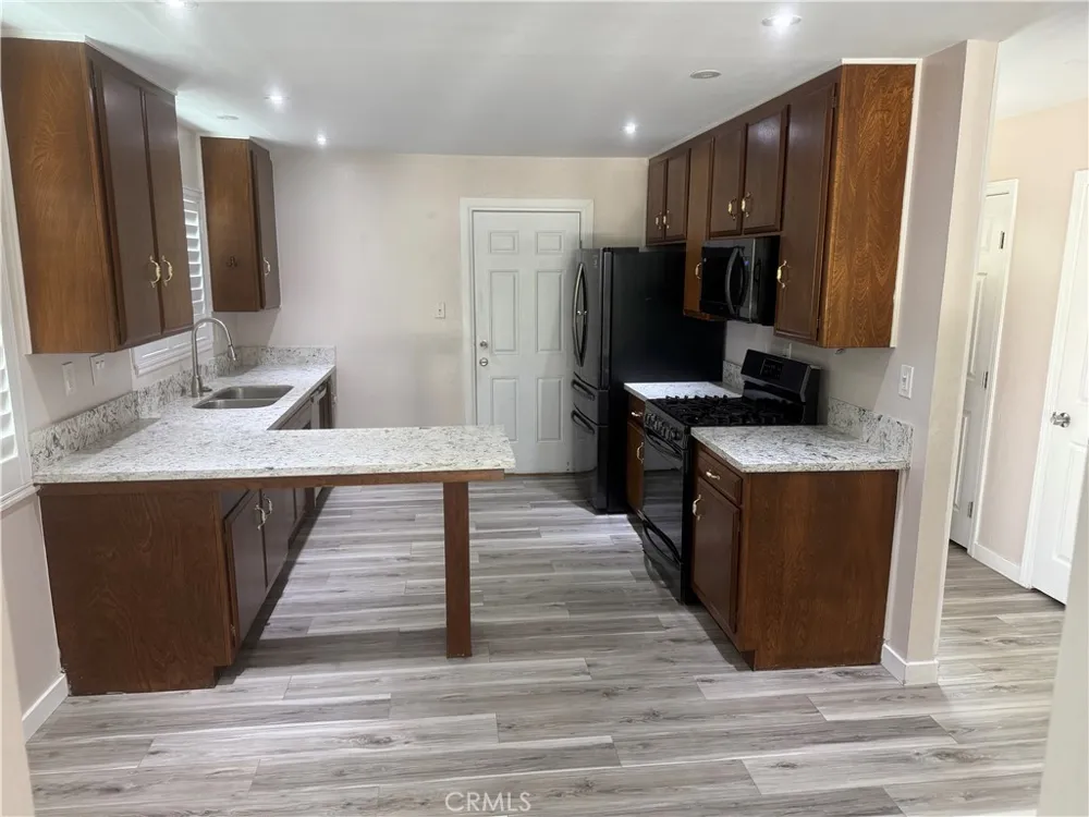 22537 Paraguay Drive Saugus, CA 91350