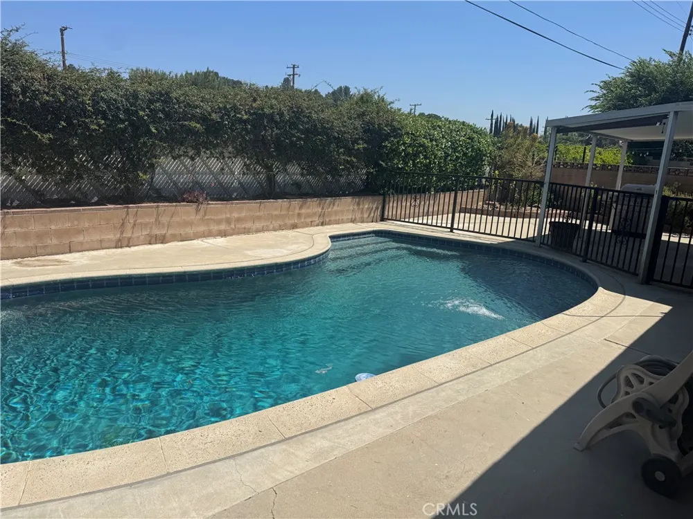 22537 Paraguay Drive Saugus, CA 91350