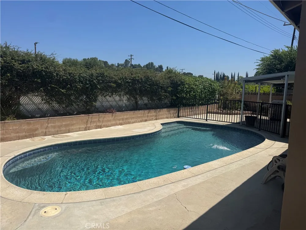 22537 Paraguay Drive Saugus, CA 91350