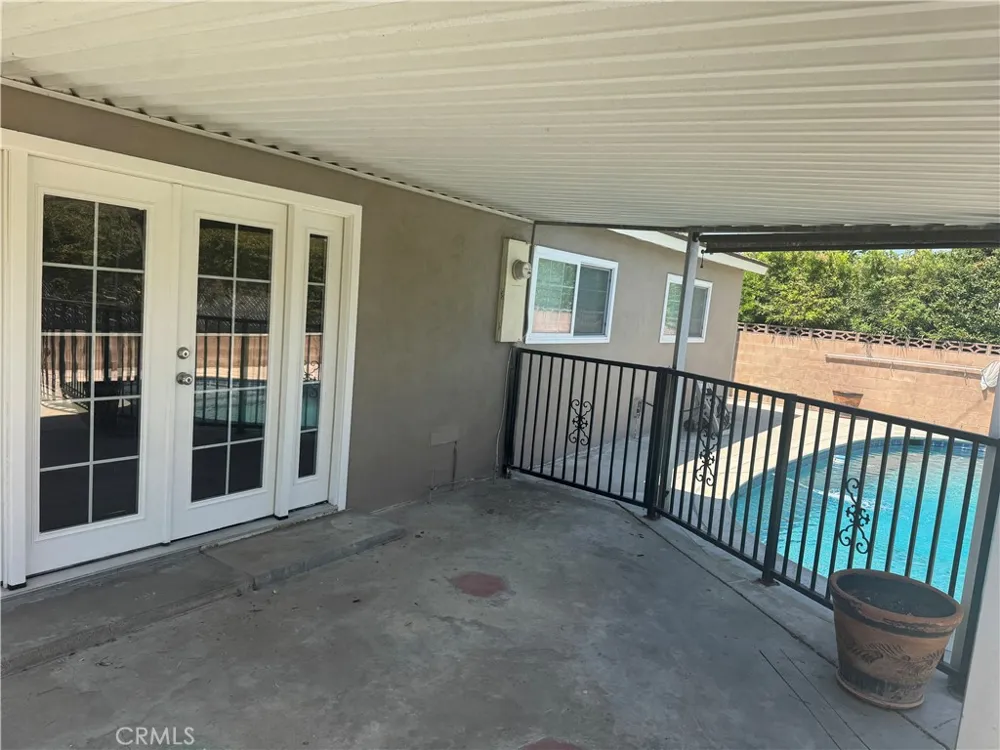 22537 Paraguay Drive Saugus, CA 91350