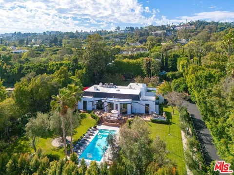 9419 Sunset Boulevard