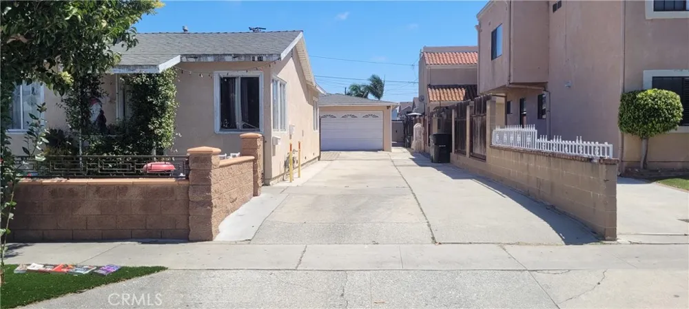 4436 W 165th Lawndale, CA 90260