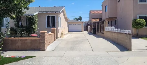 4436 W 165th