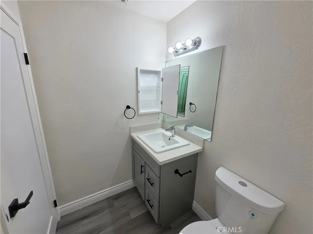 44036 25th W Lancaster, CA 93536