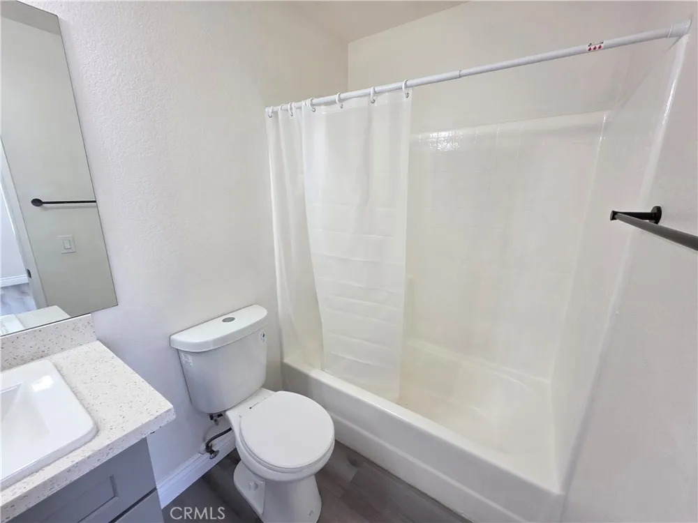 44036 25th W Lancaster, CA 93536