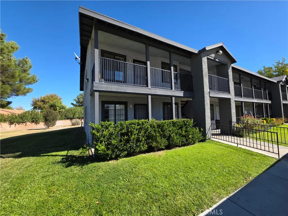 44036 25th W Lancaster, CA 93536
