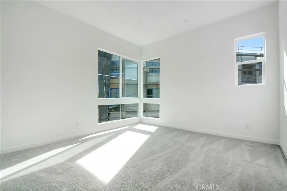 4127 E Circle Paseo #202 Ontario, CA 91764