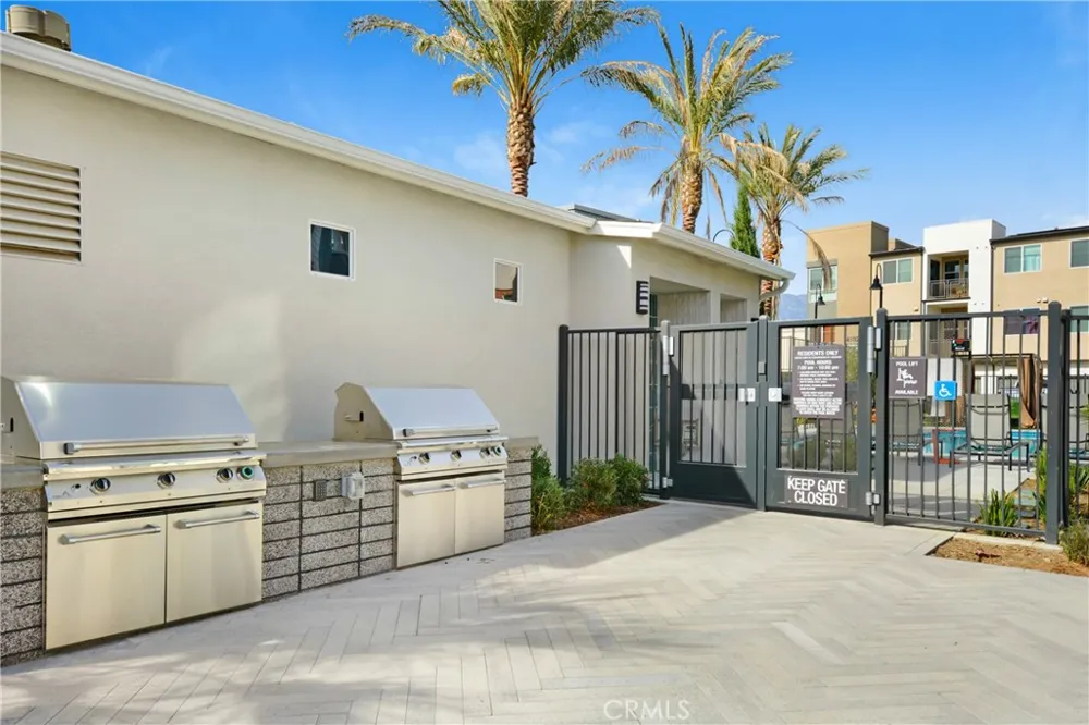 4127 E Circle Paseo #202 Ontario, CA 91764