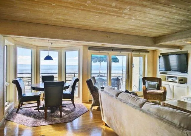339 Beach Drive Aptos, CA 95003