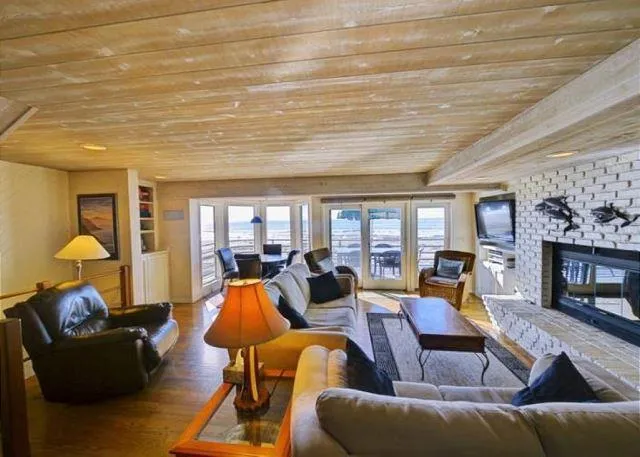 339 Beach Drive Aptos, CA 95003