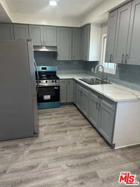 711 Larch Street #10