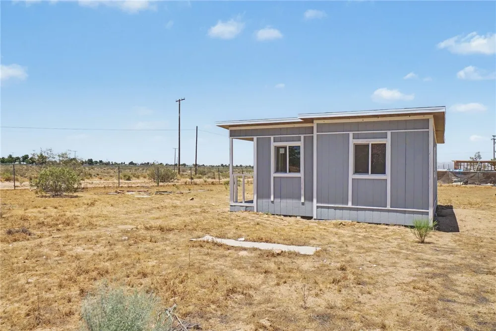 13451 Sonora Road Phelan, CA 92371