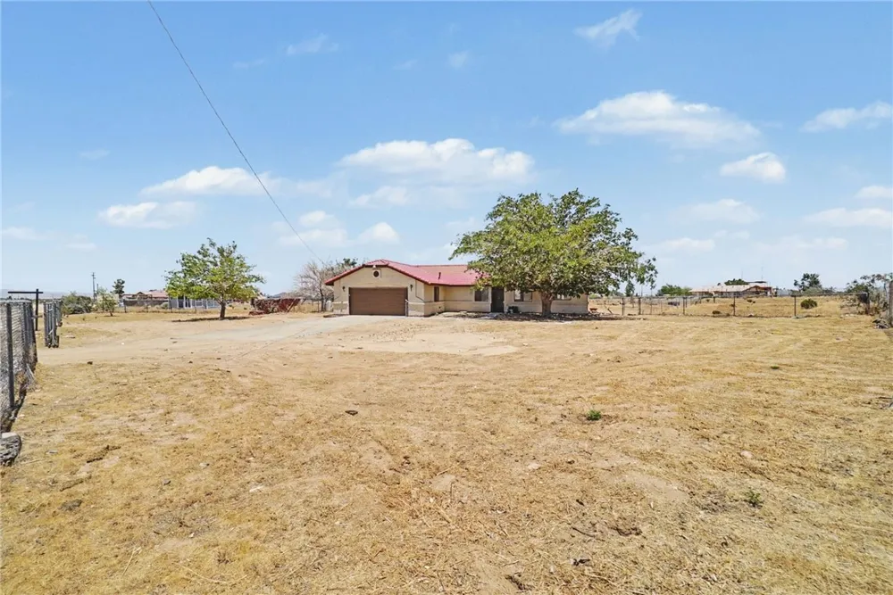 13451 Sonora Road Phelan, CA 92371