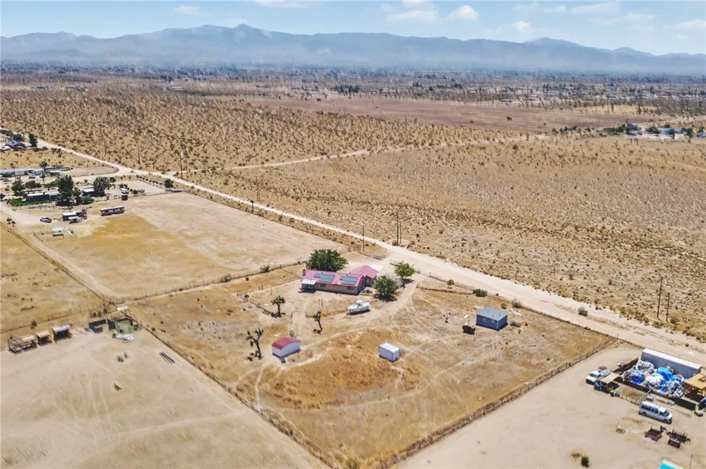 13451 Sonora Road Phelan, CA 92371