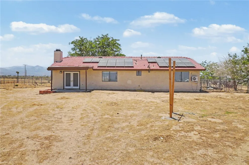 13451 Sonora Road Phelan, CA 92371