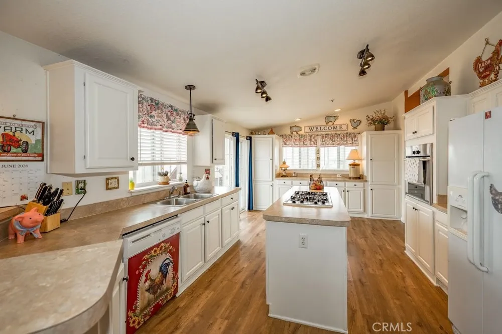 33330 Palen Agua Dulce, CA 91350
