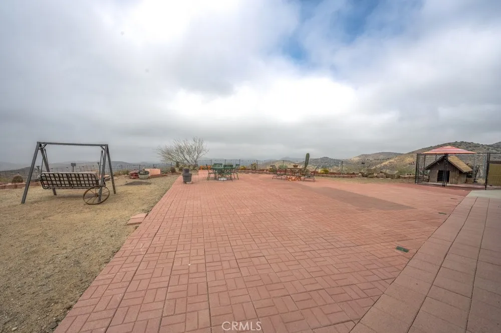 33330 Palen Agua Dulce, CA 91350