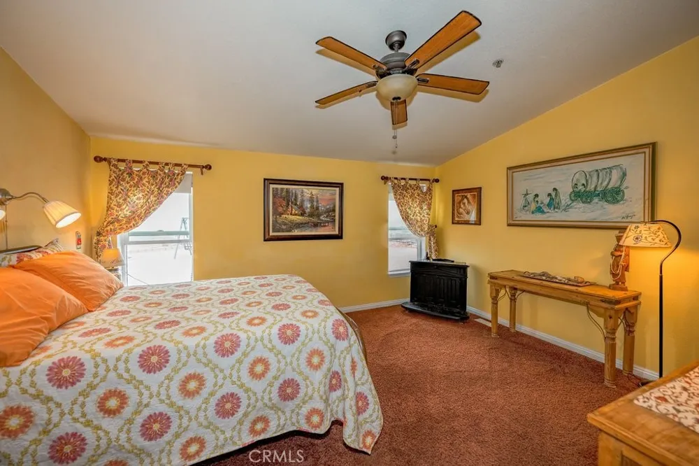 33330 Palen Agua Dulce, CA 91350