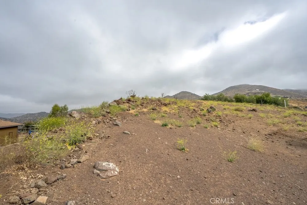 33330 Palen Agua Dulce, CA 91350