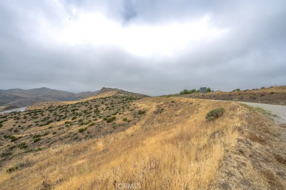 33330 Palen Agua Dulce, CA 91350