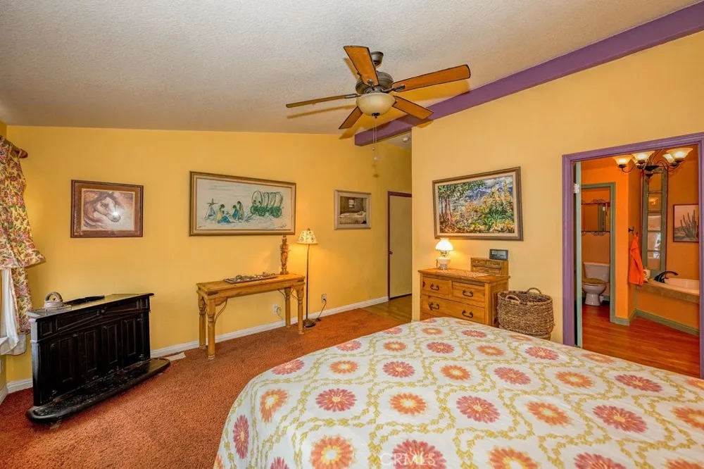 33330 Palen Agua Dulce, CA 91350