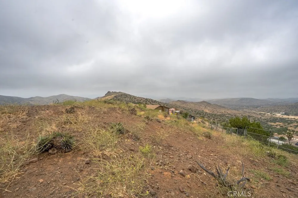33330 Palen Agua Dulce, CA 91350