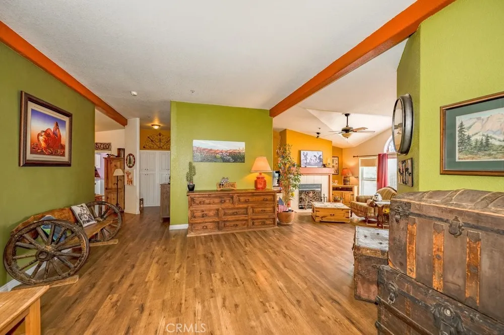 33330 Palen Agua Dulce, CA 91350