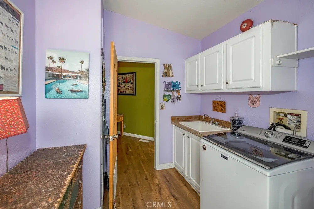 33330 Palen Agua Dulce, CA 91350