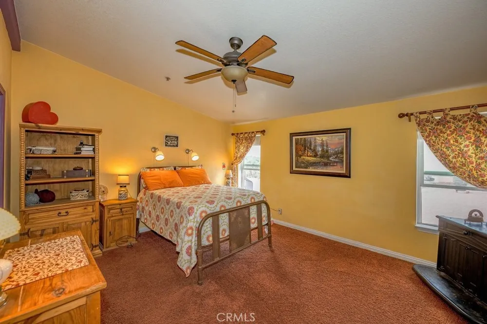 33330 Palen Agua Dulce, CA 91350