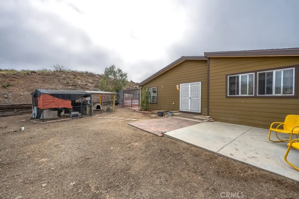 33330 Palen Agua Dulce, CA 91350