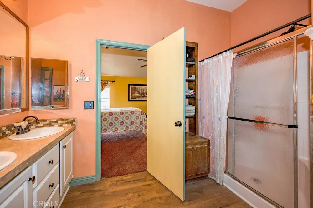 33330 Palen Agua Dulce, CA 91350