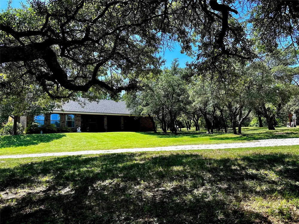 15541 County Road 409 Cisco, TX 76437