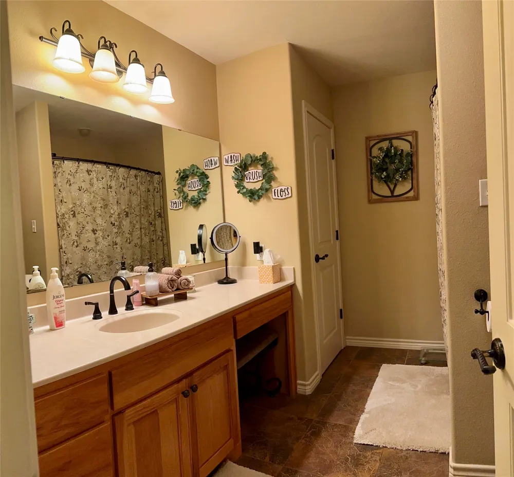 15541 County Road 409 Cisco, TX 76437