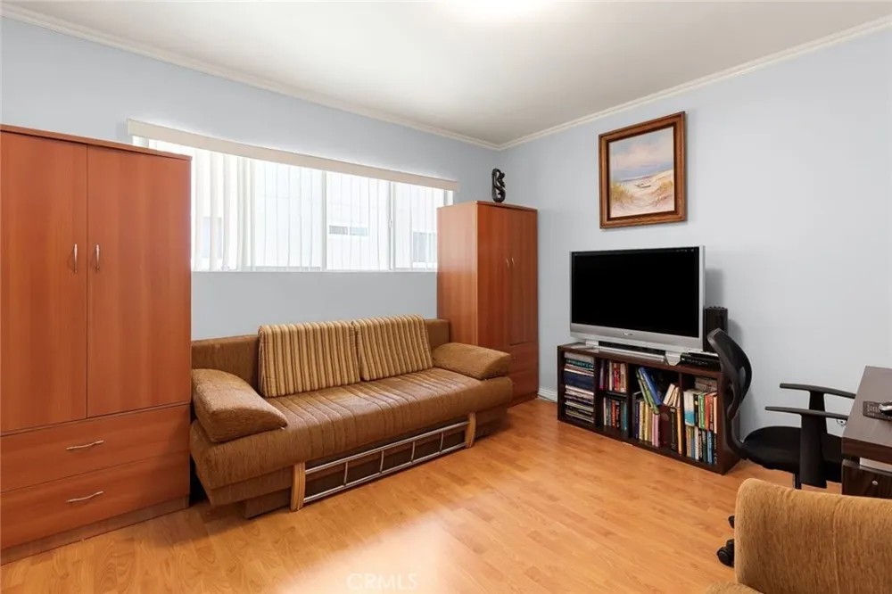 6312 Morse Avenue North Hollywood, CA 91606