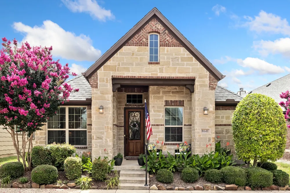 8641 Gracewood Drive McKinney, TX 75070