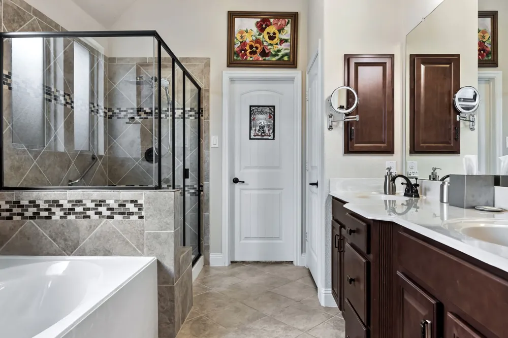 8641 Gracewood Drive McKinney, TX 75070