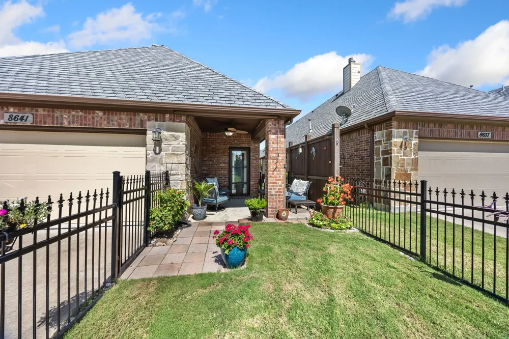 8641 Gracewood Drive McKinney, TX 75070