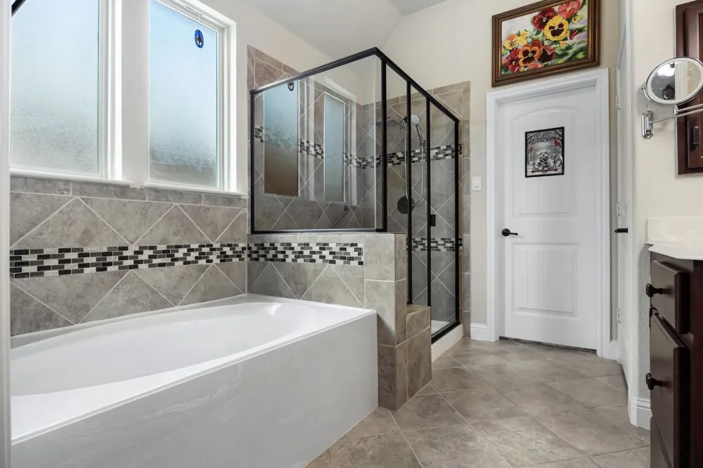 8641 Gracewood Drive McKinney, TX 75070