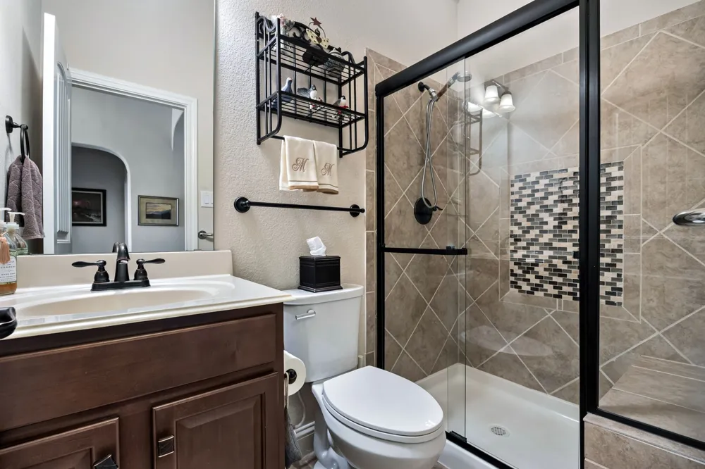 8641 Gracewood Drive McKinney, TX 75070