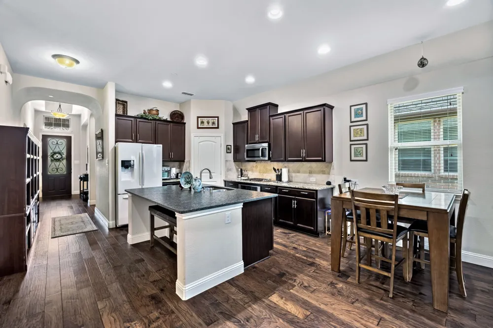 8641 Gracewood Drive McKinney, TX 75070