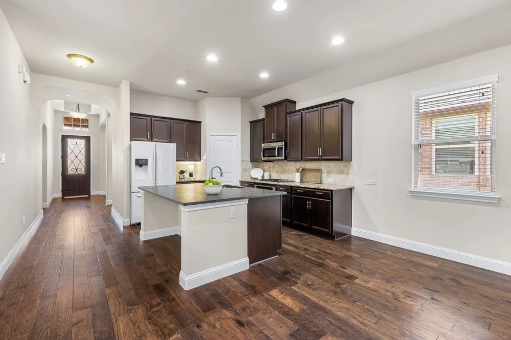 8641 Gracewood Drive McKinney, TX 75070