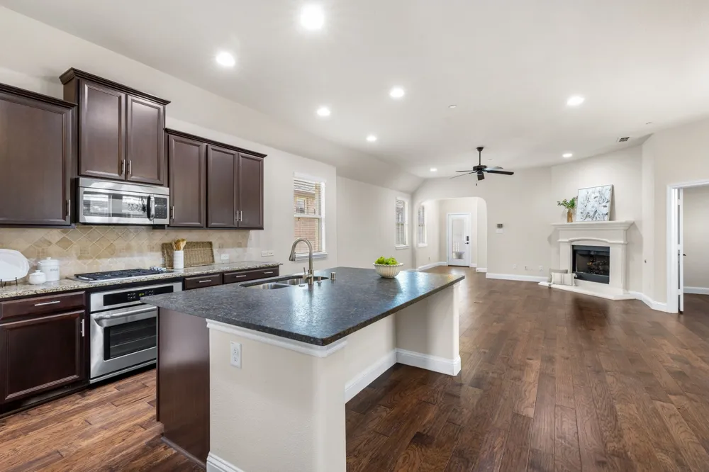8641 Gracewood Drive McKinney, TX 75070