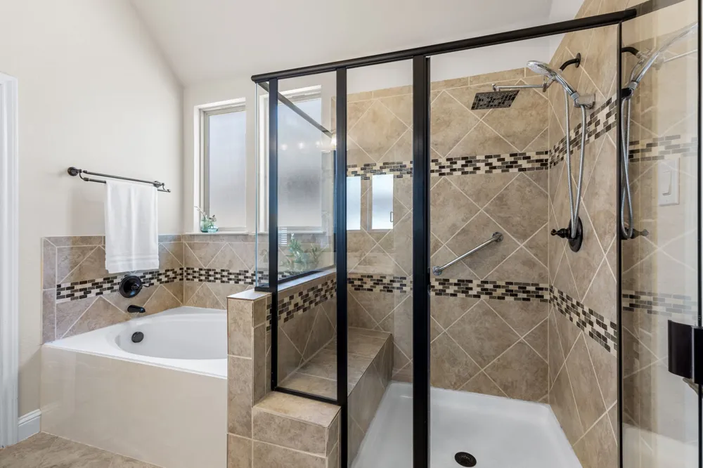 8641 Gracewood Drive McKinney, TX 75070