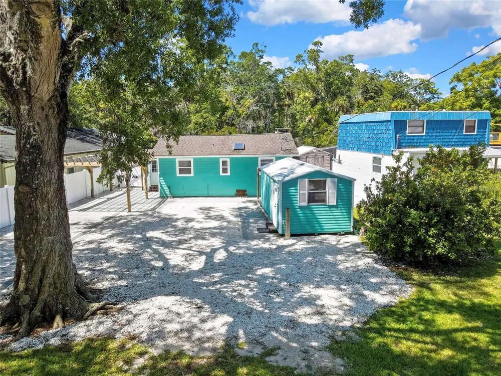 6080 WAVERLY ROAD Weeki Wachee, FL 34607