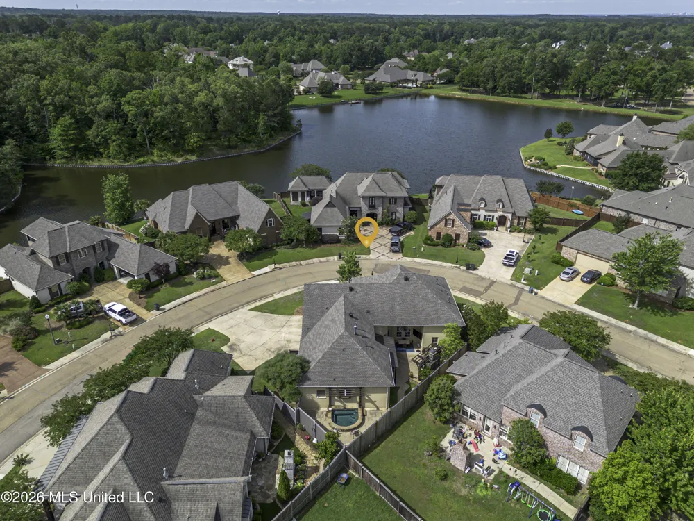 505 Jasper Circle Flowood, MS 39232